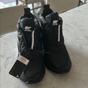 Sorel out and about boots